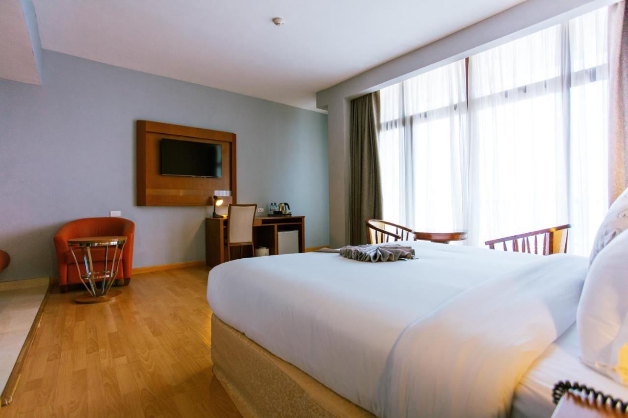 Azzeman Hotel Аддис-Абеба Экстерьер фото